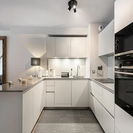 Stallion D Apartment